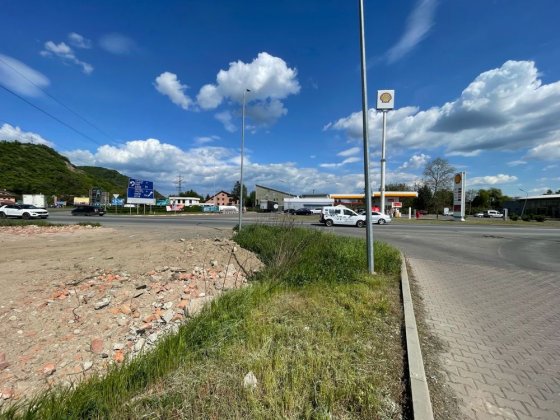 Продам земельну ділянку Автомобілістів АТБ Мукачево Ужгород Шел Центр