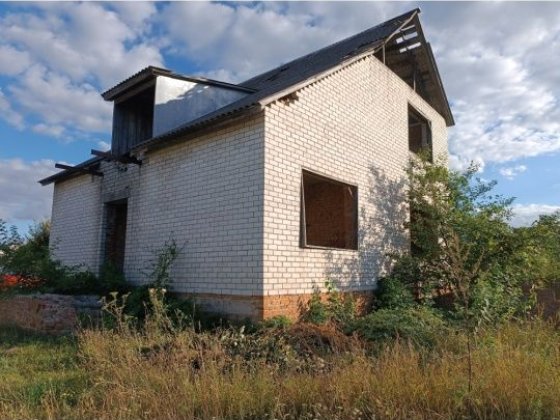 Продається Земельна Ділянка з Недобудованим Цегляним Будинком по вул. Макаренка 63 Прилуки