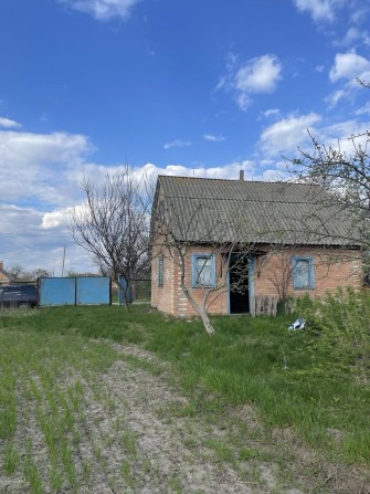Продам земельну ділянку під забудову,разом з будинком - фото 1