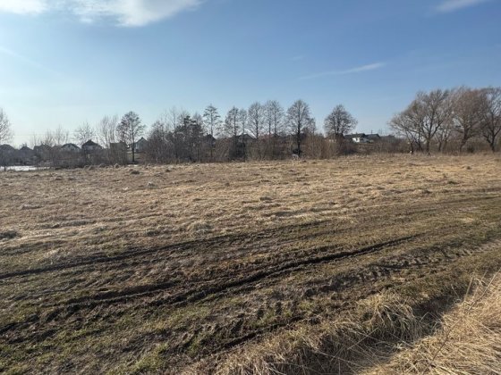 Продається простора земельна ділянка. Сарни