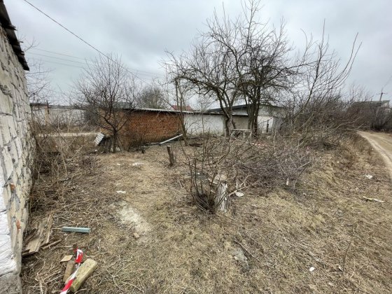 Продам 2 участка під забудову гаражу Староконстантинов
