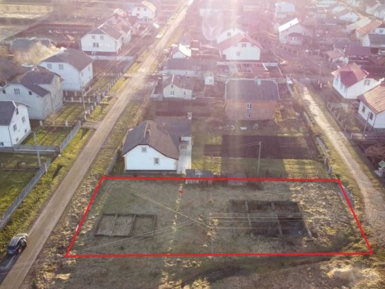 Продається  земельна ділянка розміром 8 сот. Стрий