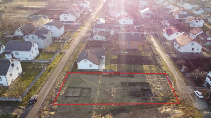 Продається  земельна ділянка розміром 8 сот. - фото 1