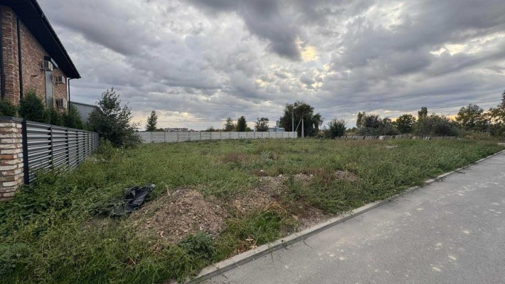Продам участок под застройку в Золотых Ключах - фото 1