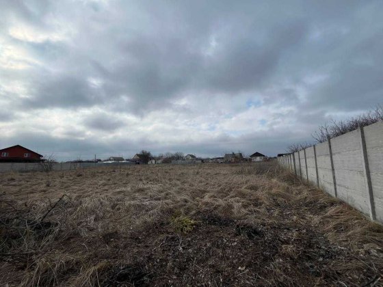 Продам земельну ділянку10 соток у Підгородньому Підгородне