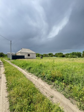 Продам участок Обуховка смт Кировское - фото 1
