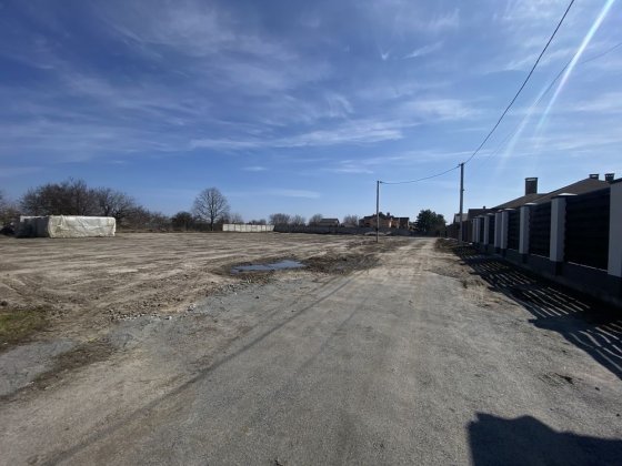 Продам участок в Обуховке (Кировское) Обуховка