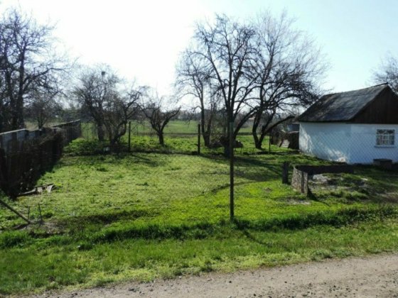 Продам земельну ділянку ціна вказана  за 1 сотку Новоселовка