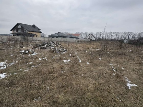 Земельна ділянка в Зарічанах Зарічани