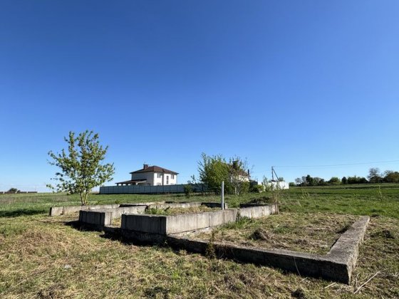 Продаж ділянки с. Сінгури Сингури
