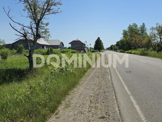 Продаж земельної ділянки біля головної дороги Н09 Тячев