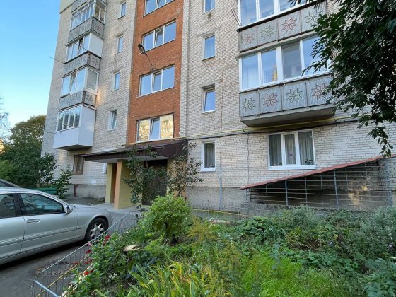 Продаж 3 кімтнатної квартири поруч з школою Луцьк