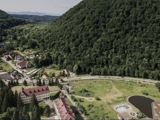 Продам землю в курортному с.Шаяни! Шаян