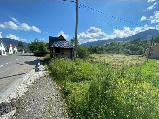 Продаж земельної ділянки. Лазещина