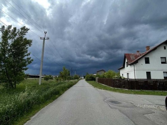 10 соток під забудову в Крихівцях | Асфальтований заїзд | Комунікації поруч Криховцы