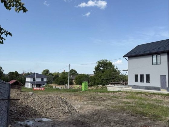 Продам земельні ділянки с.Угринів Угринов