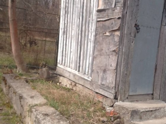 Продам дачу в районі авторинку Угринов
