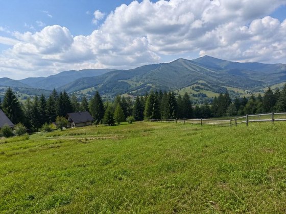 Земельна ділянка Карпати . Верховина . Земля під будівництво Верховина