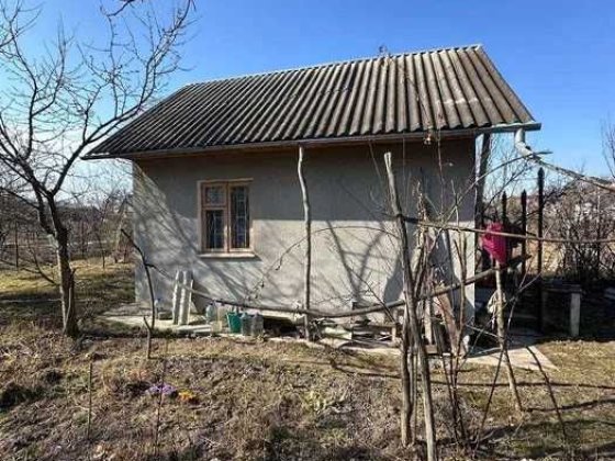 Дача у с. Черніїв
