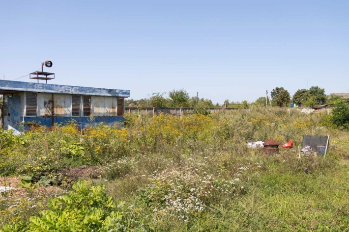 Продаж ферми з підсобними приміщеннями - фото 1