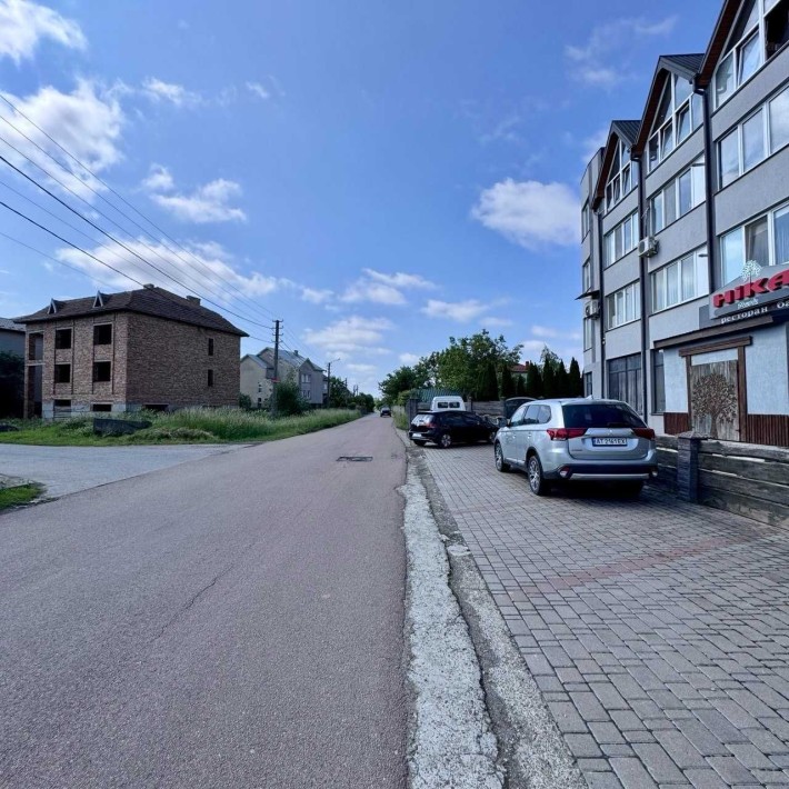 Продаж 60 сотих землі під забудову в центральній частині Клузова - фото 1