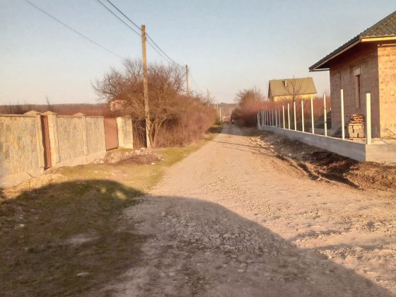 Продам земельну ділянку в с. Клузів