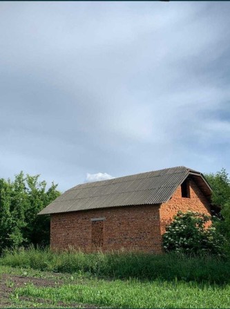 Земельна ділянка 12,5 сотки в Тлумачі, вул. Загребля — сад, город, цегляна будівля - фото 1