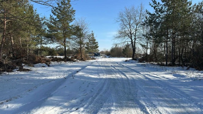 1 Га, продам земельну ділянку під промисловість в с. Святопетрівське - фото 1