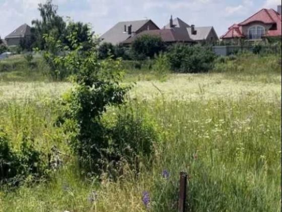 Гатне, ділянка вул Б. Хмельницького 30  сот асфальт, всі ком-ї поруч Гатное