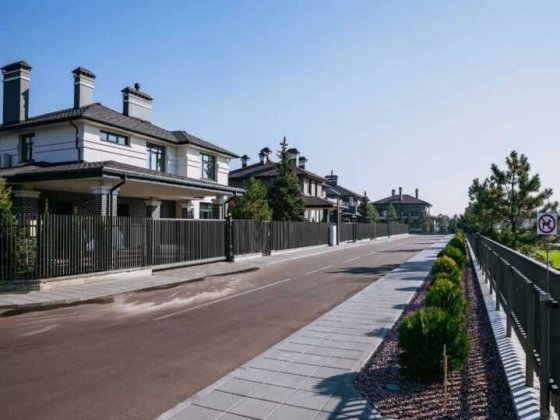 КМ Золоче. Ділянка під забудову 25 сот Вишенки