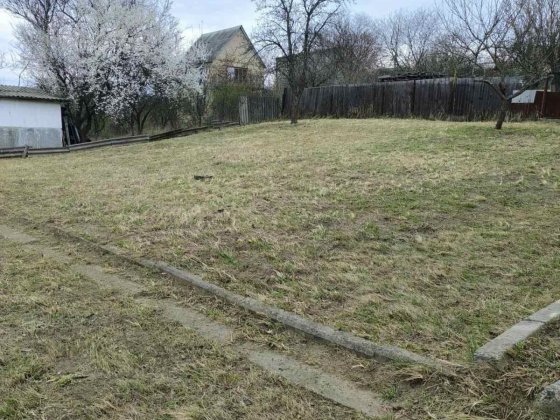Продам земельну ділянку з будинком,с.Ходосівка,10 км.від Києва. Ходосівка