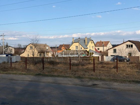 БЕЗ % ФАСАД Пропонується земельна ділянка 24 сотки в с. Гореничі по вул. Столична Топ локація. Гореничі