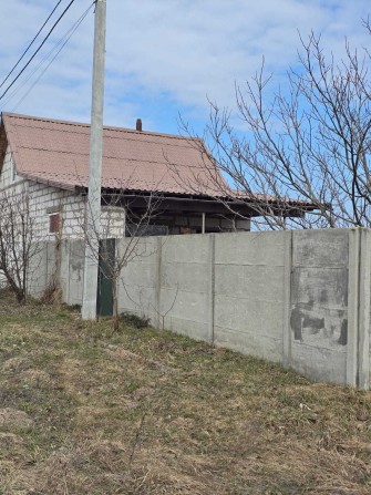 Бородянка — велика ділянка 24 сотки з дачею, підвалом, автонавісом і плодовим садом - фото 1