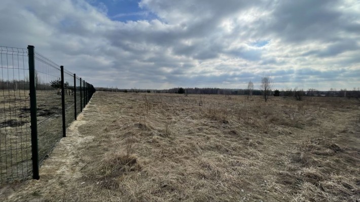 Продам 50 соток під забудову смт Макарів Київська обл. - фото 1