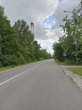 Фасадна земельна ділянка при в’їзді в смт.Макарів. - фото 1