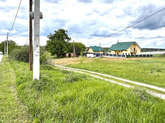 Продаж. Без %
ділянка 12 сот в центрі с. Бузова Бузова