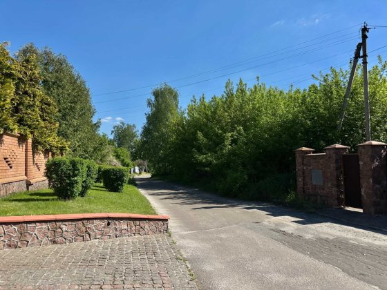 Ділянка під будівництво. Поруч ліс, річка, озера. До Києва 30 км Велика Солтанівка