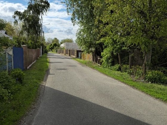 Красилівка власник недорого продам ділянку в ЦЕНТРІ СЕЛА під будівницт Красиловка