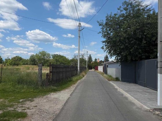 Продам ділянку в селі Лютіж. Лютеж