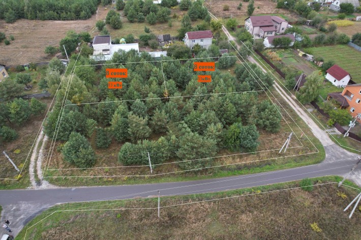 Малютянка продаж ділянки 8 соток + 13 кВт світла заведено - фото 1