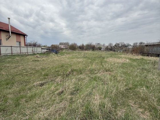 Продається 13 соток в Петрушках Петрушки