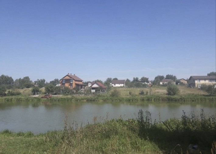 В затишному селі Плесецьклму продаж діляноки - фото 1