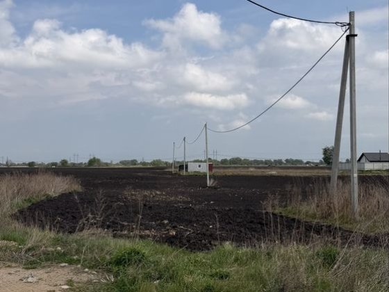 Кутова ділянка 40 соток у с. Погреби Погребы