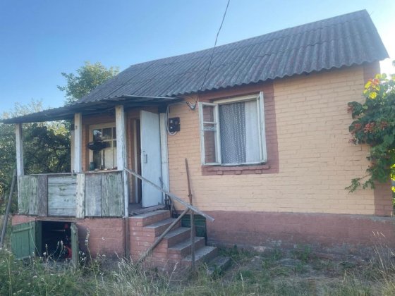 Продам садову ділянку та будиночок Рожны