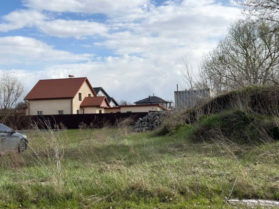 Біля річки Десна село Рожни кутова ділянка 5 соток під забудову Рожны