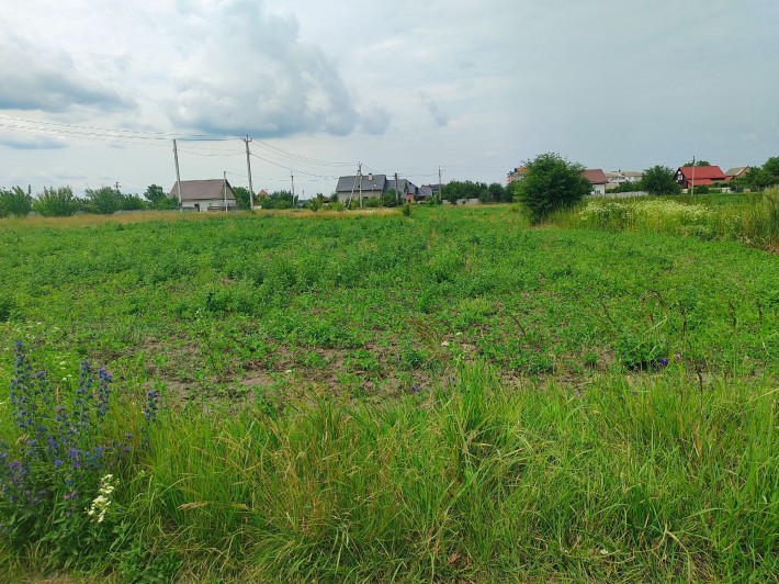 Продам кутову земельну ділянку в селі Фурси - фото 1