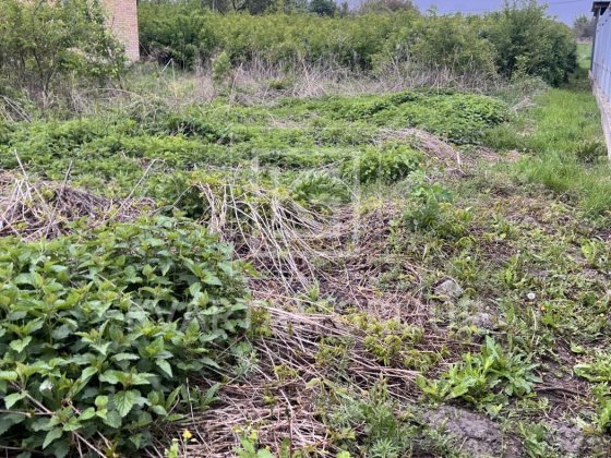 Продаж 15 сот. земельної ділянки з комунікаціями в центрі села Шпитьки
