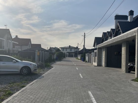 Земельна ділянка в селі Сокільники Власник Сокільники
