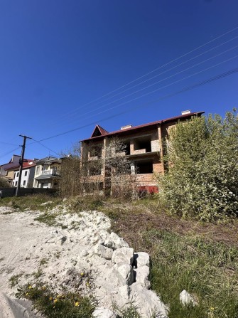 Сокільники ділянка вул Княгині Ольги обжита вулиця по бруківці заїзд - фото 1