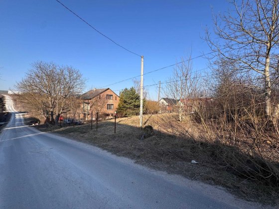 Продаж ділянки 9 соток у Солонці (біля Львова)